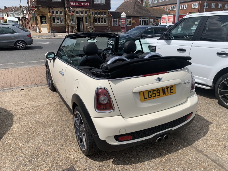 Used 2009 Mini Convertible 1.6 Cooper S 2dr for sale in