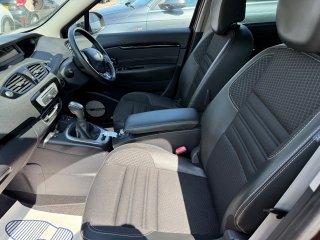 /photos/3736/6d2f7419-7dbe-9cd6-a4a2-f88993750960_i320x240.jpg