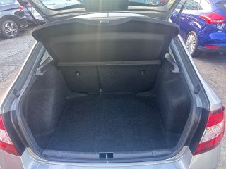 /photos/3736/a598ac1b-9409-4771-a63b-9608bd81585a_i320x240.jpg