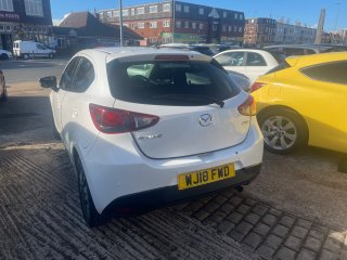 /photos/3736/e2bb9e50-7f65-683f-5c3d-891a1ca2e263_i320x240.jpg