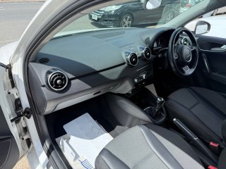 /photos/3736/e9a1803a-f022-f6ad-991a-6aa8f4c3629b_i320x240.jpg